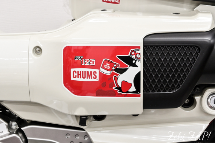 CT125ハンターカブのチャムス仕様のブービーバードステッカー